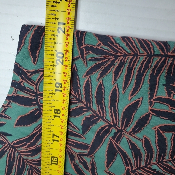 41 Hawthorn Green Leaf Print Top Sz L - Picture 6 of 7
